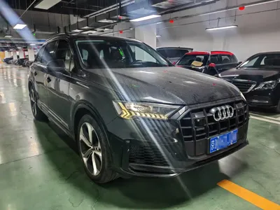 Audi Q7 2023, 40000 км, за 58397.16 USD
