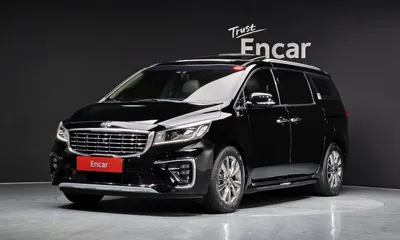 Kia Canival · 2020 год
