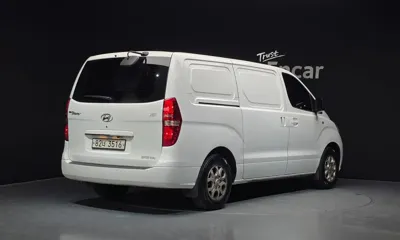 Hyundai Starex 2015, 198196 км, за 3875.46 USD