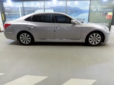 Hyundai Equus 2012, 200909 км, за 2430.37 USD