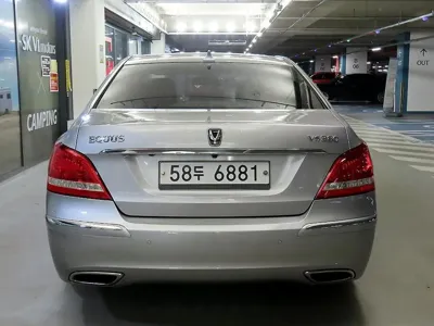 Hyundai Equus 2012, 200909 км, за 2430.37 USD