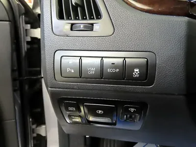 Hyundai Equus 2012, 200909 км, за 2430.37 USD - фото 17