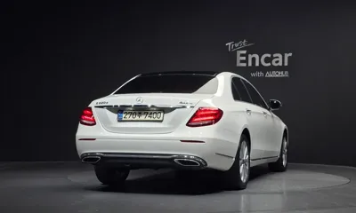 Mercedes-Benz E-Class 2018, 113745 км, за 14918.57 USD
