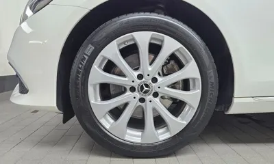Mercedes-Benz E-Class 2018, 113745 км, за 14918.57 USD