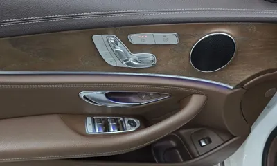 Mercedes-Benz E-Class 2018, 113745 км, за 14918.57 USD - фото 19