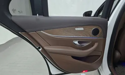 Mercedes-Benz E-Class 2018, 113745 км, за 14918.57 USD - фото 25