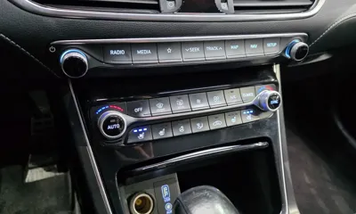 Hyundai Grandeur 2019, 120756 км, за 9780.75 USD - фото 18