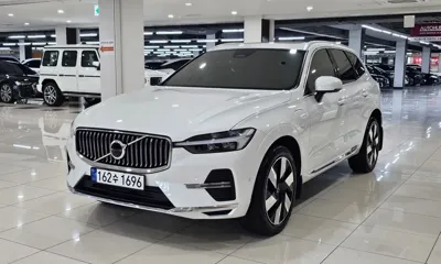Volvo XC60 · 2025 год