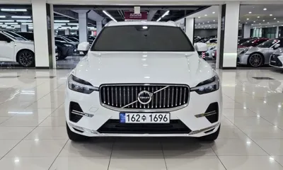 Volvo XC60 2025, 17998 км, за 42946.81 USD
