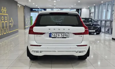 Volvo XC60 2025, 17998 км, за 42946.81 USD