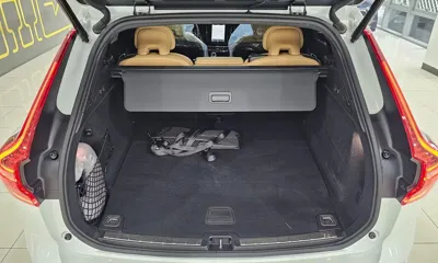 Volvo XC60 2025, 17998 км, за 42667.72 USD - фото 18