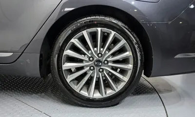 Kia K7 2016, 227520 км, за 4558.97 USD