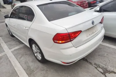 Volkswagen Lavida 2017, 83900 км, за 8013 USD - фото 4