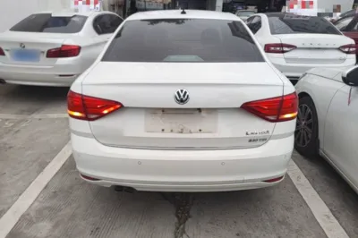 Volkswagen Lavida 2017, 83900 км, за 8013 USD - фото 5