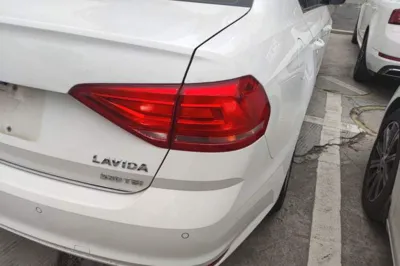 Volkswagen Lavida 2017, 83900 км, за 8013 USD - фото 7