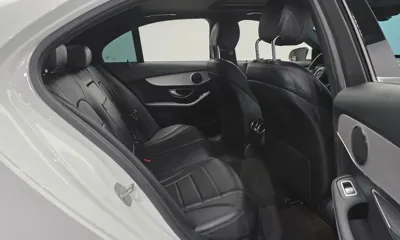 Mercedes-Benz C-Class 2018, 51102 км, за 12781.45 USD - фото 12