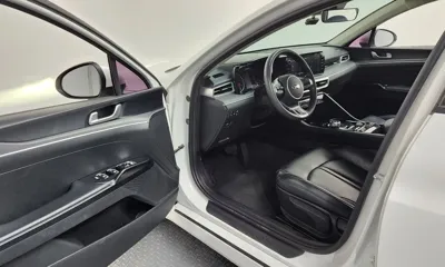 Kia K5 2020, 157348 км, за 8789.55 USD - фото 10