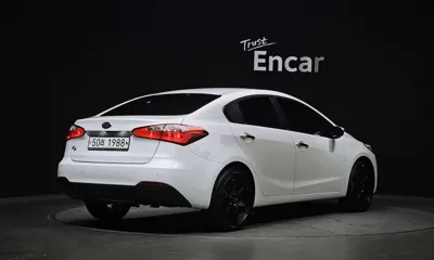 Kia K3 2015, 140003 км, за 2953.92 USD