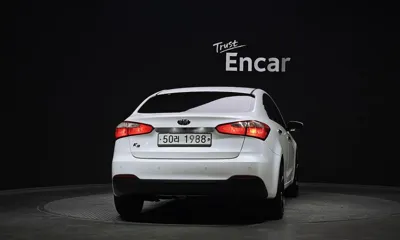 Kia K3 2015, 140003 км, за 2953.92 USD