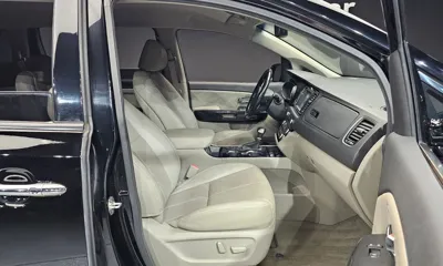Kia Canival 2019, 143198 км, за 8933.26 USD - фото 10
