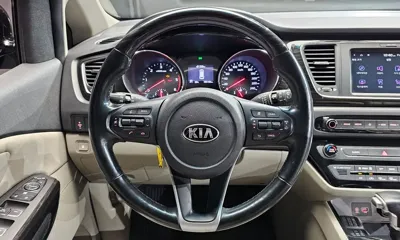 Kia Canival 2019, 143198 км, за 8933.26 USD - фото 13