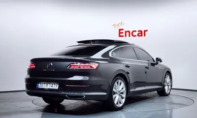 Volkswagen Arteon 2023, 83146 км, за 18103.73 USD