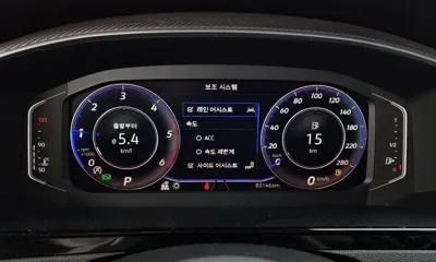 Volkswagen Arteon 2023, 83146 км, за 18103.73 USD - фото 8