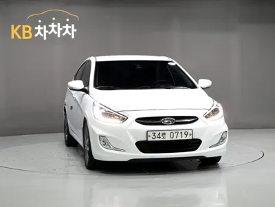 Hyundai Accent 2016, 52009 км, за 4163.42 USD
