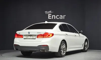 BMW 5-Series 2018, 125489 км, за 13514.91 USD - фото 2