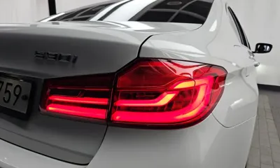 BMW 5-Series 2018, 125489 км, за 13514.91 USD - фото 23