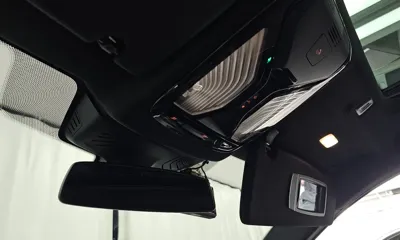 BMW 5-Series 2018, 125489 км, за 13514.91 USD - фото 32