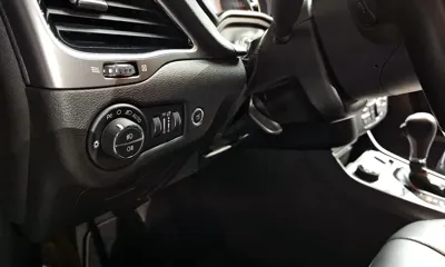 Jeep Cherokee 2020, 40642 км, за 12913.9 USD - фото 13