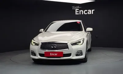Infiniti Q50 2015, 192066 км, за 2691.35 USD