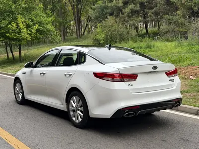 Kia K5 2016, 99000 км, за 5826.1 USD - фото 17
