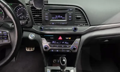 Hyundai Avante 2018, 41470 км, за 8861.76 USD - фото 15