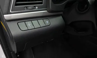 Hyundai Avante 2018, 41470 км, за 8861.76 USD - фото 29