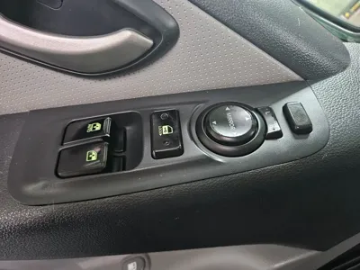 Hyundai Starex 2014, 186000 км, за 4551.67 USD - фото 16