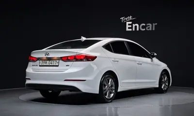 Hyundai Avante 2016, 154317 км, за 5185.77 USD