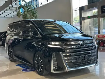 Toyota Vellfire 2024, 36000 км, за 112864.38 USD