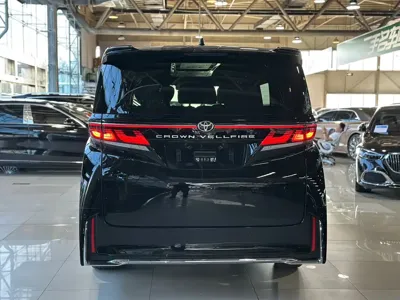 Toyota Vellfire 2024, 36000 км, за 112864.38 USD