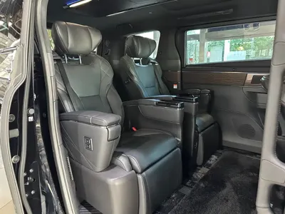 Toyota Vellfire 2024, 36000 км, за 112392.52 USD - фото 13