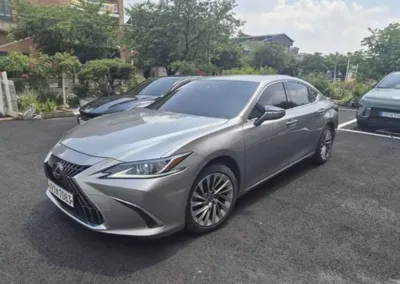 Lexus ES 2023, 42028 км, за 28537.99 USD