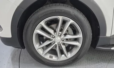 Hyundai Santafe 2016, 107505 км, за 8467.9 USD