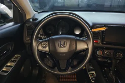 Honda Vezel 2017, 54700 км, за 8052 USD - фото 7