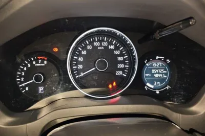 Honda Vezel 2017, 54700 км, за 8052 USD - фото 8