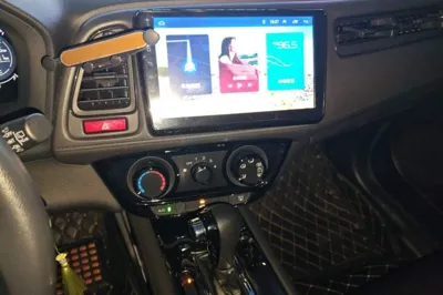 Honda Vezel 2017, 54700 км, за 8052 USD - фото 10