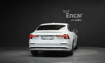 Volvo S90 2026, 2081 км, за 38371.36 USD