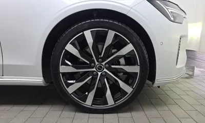 Volvo S90 2026, 2081 км, за 38316.45 USD - фото 21