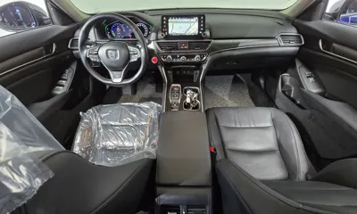 Honda Accord 2021, 63885 км, за 15989.43 USD - фото 7