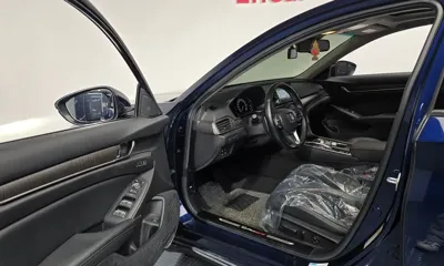 Honda Accord 2021, 63885 км, за 15989.43 USD - фото 10